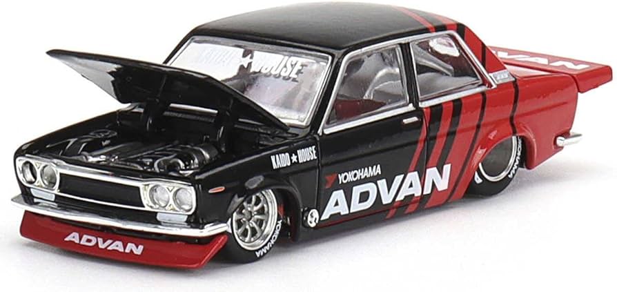 Amazon | 1/64 MINI-GT ダットサン 510 プロストリート ADVAN (左
