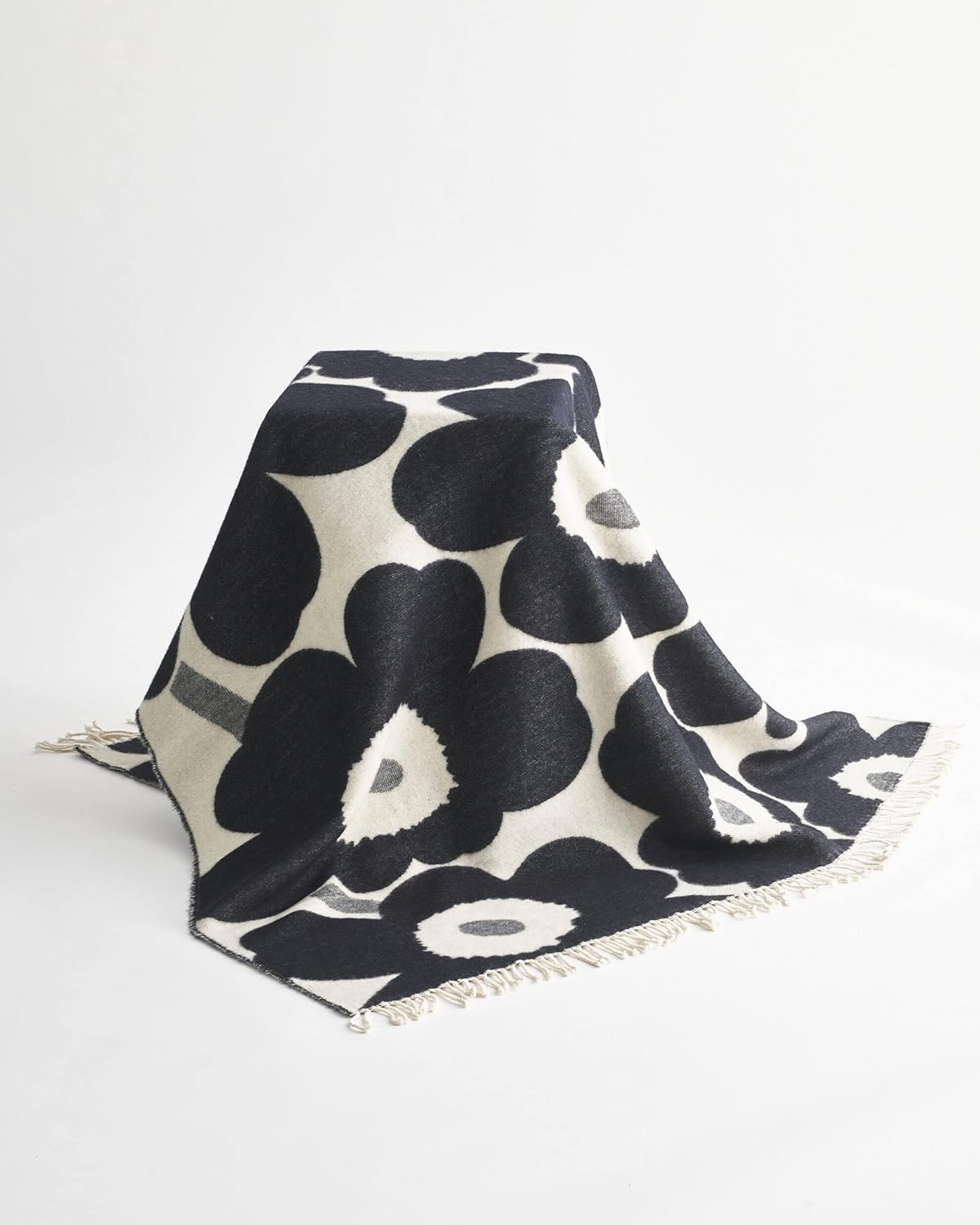 Amazon｜[マリメッコ] 大判ブランケット130X180 cm UNIKKO BLANKET