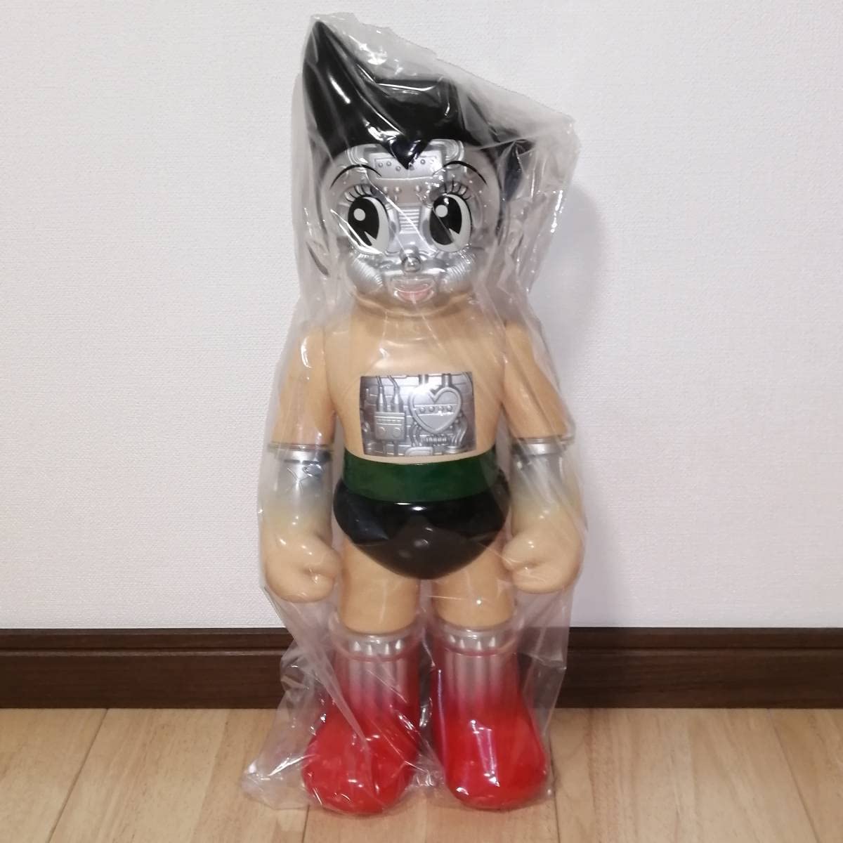 Amazon.co.jp: シークレットベース ソフビ secret base アトム Big