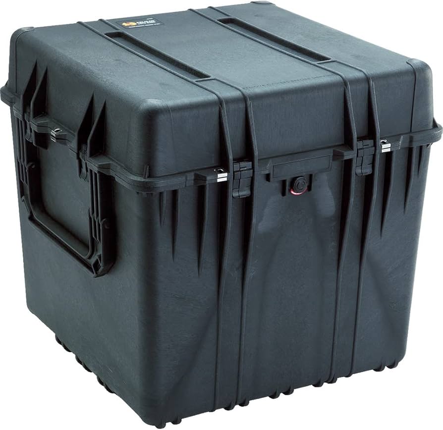 Amazon.com : Pelican 0370 Case With Foam (Black) : Diving Dry