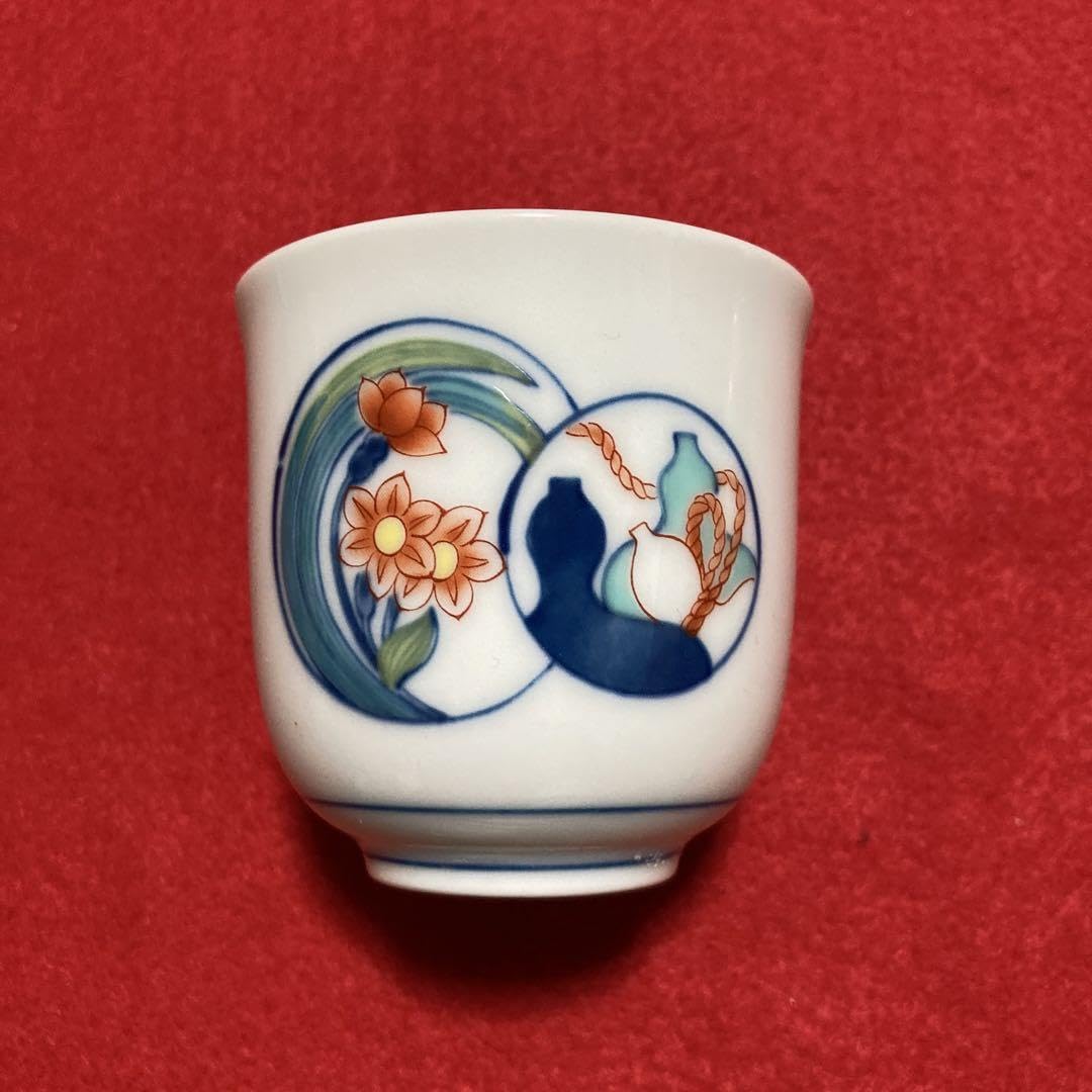 Amazon.co.jp: 伊万里鍋島焼 小笠原藤右衛門窯 色絵湯呑5客 : ホーム