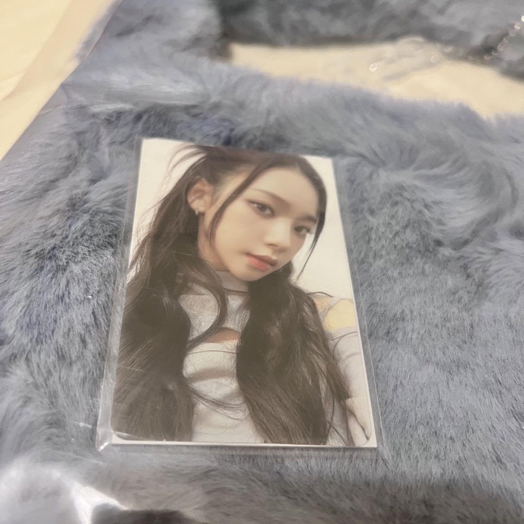 Amazon.co.jp: aespa カリナ 青 SYNK HYPER LINE ファーバッグ トレカ