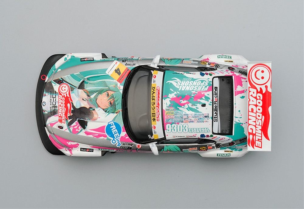 Amazon.co.jp: 1/43 初音ミク GOODSMILE BMW Z4 2011 セパン初優勝 Ver