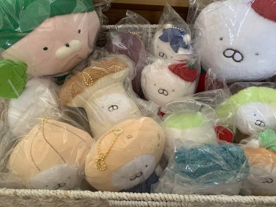 Amazon.co.jp: うさまるマート ベジまるズ マスコット ぬいぐるみ