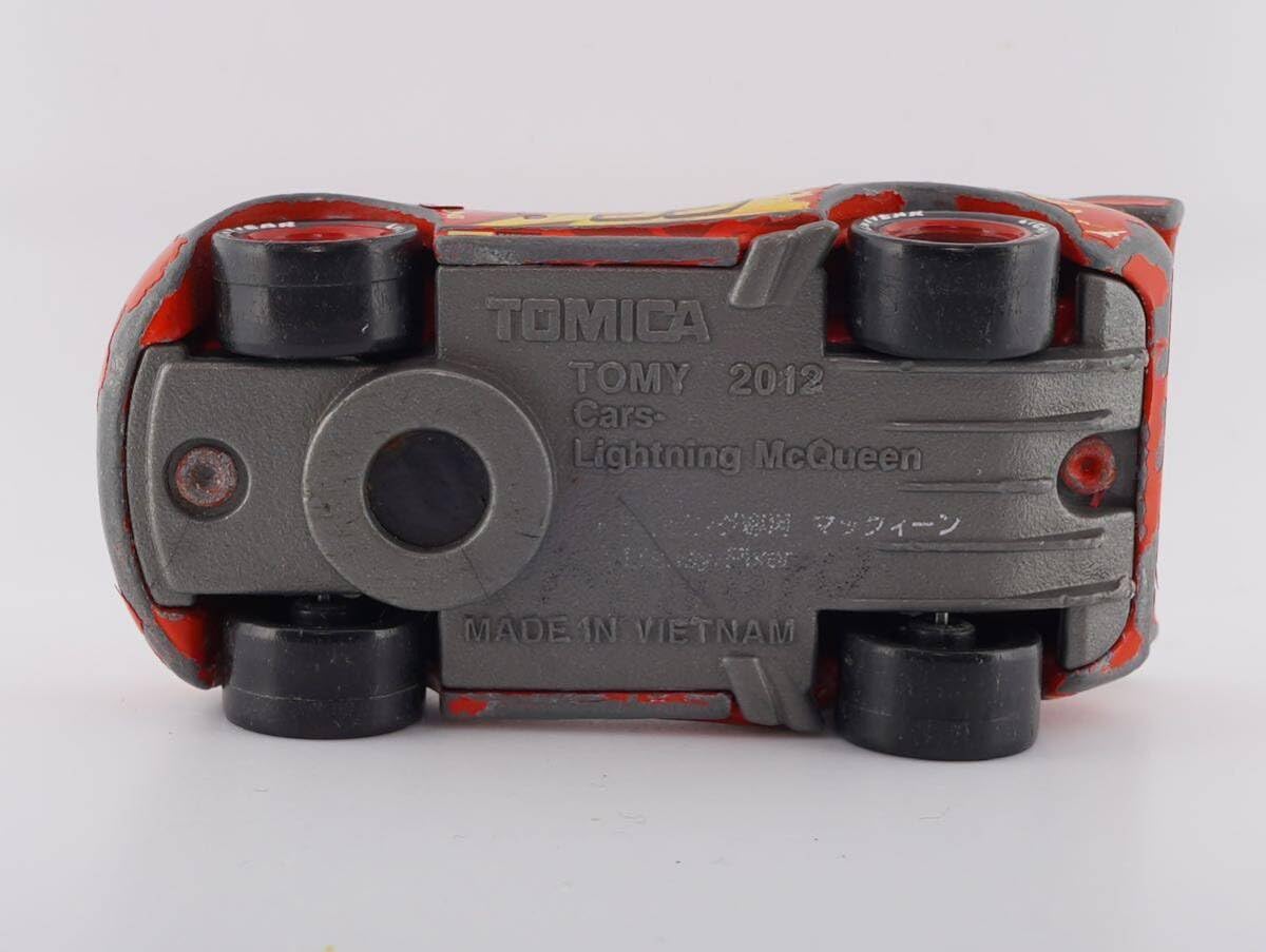 Amazon.co.jp: 激レアカーズトミカ ドライビングマックィーン レースで