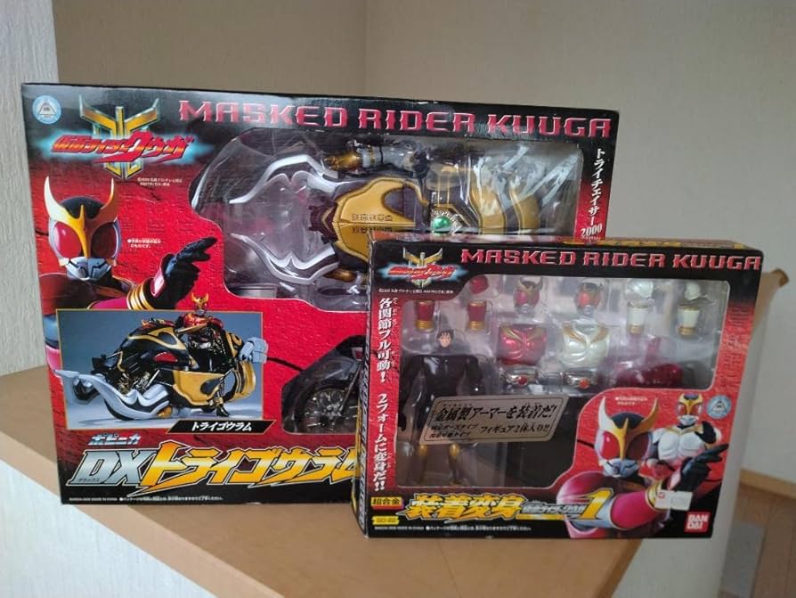 Amazon.co.jp: 仮面ライダークウガ DXトライゴウラム&仮面ライダー