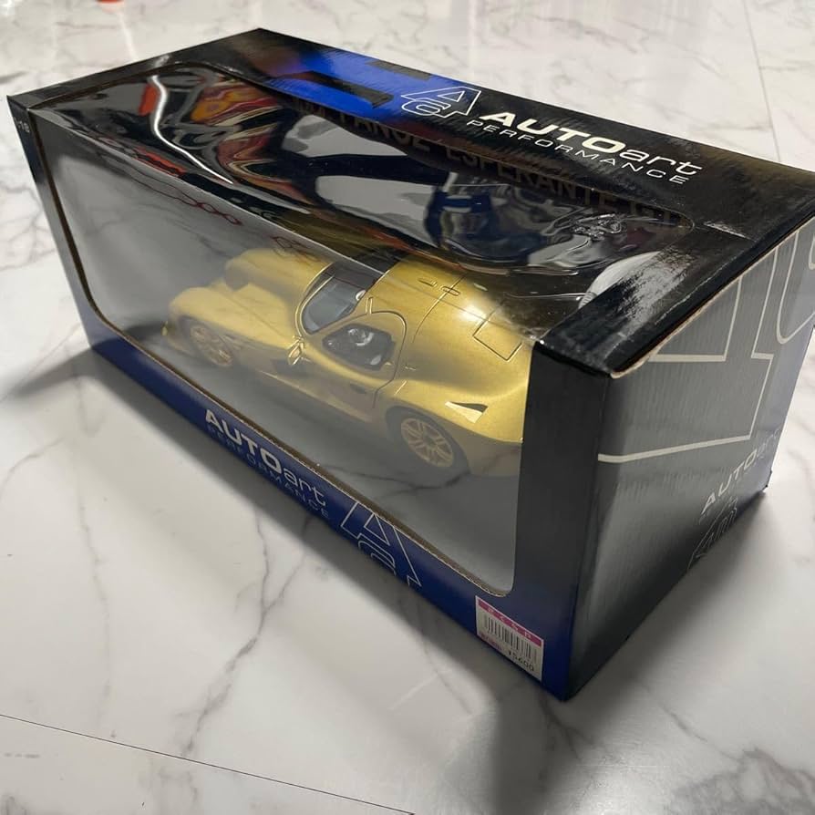 Amazon.co.jp: 《箱付き》1/18スケールPANOZ ESPERANTE GTR-1 AUTOart