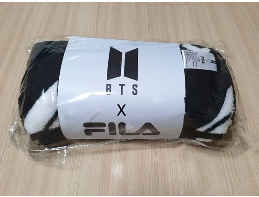 Amazon｜BTS ブランケット FILA 非売品 BTS×FILA コラボブランケット