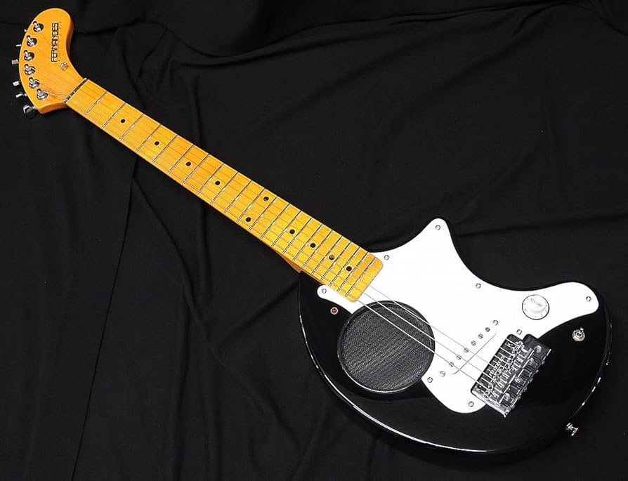 美品 FERNANDES ZO-3 アンプ内蔵ミニギター ソフトケース付き 超美品