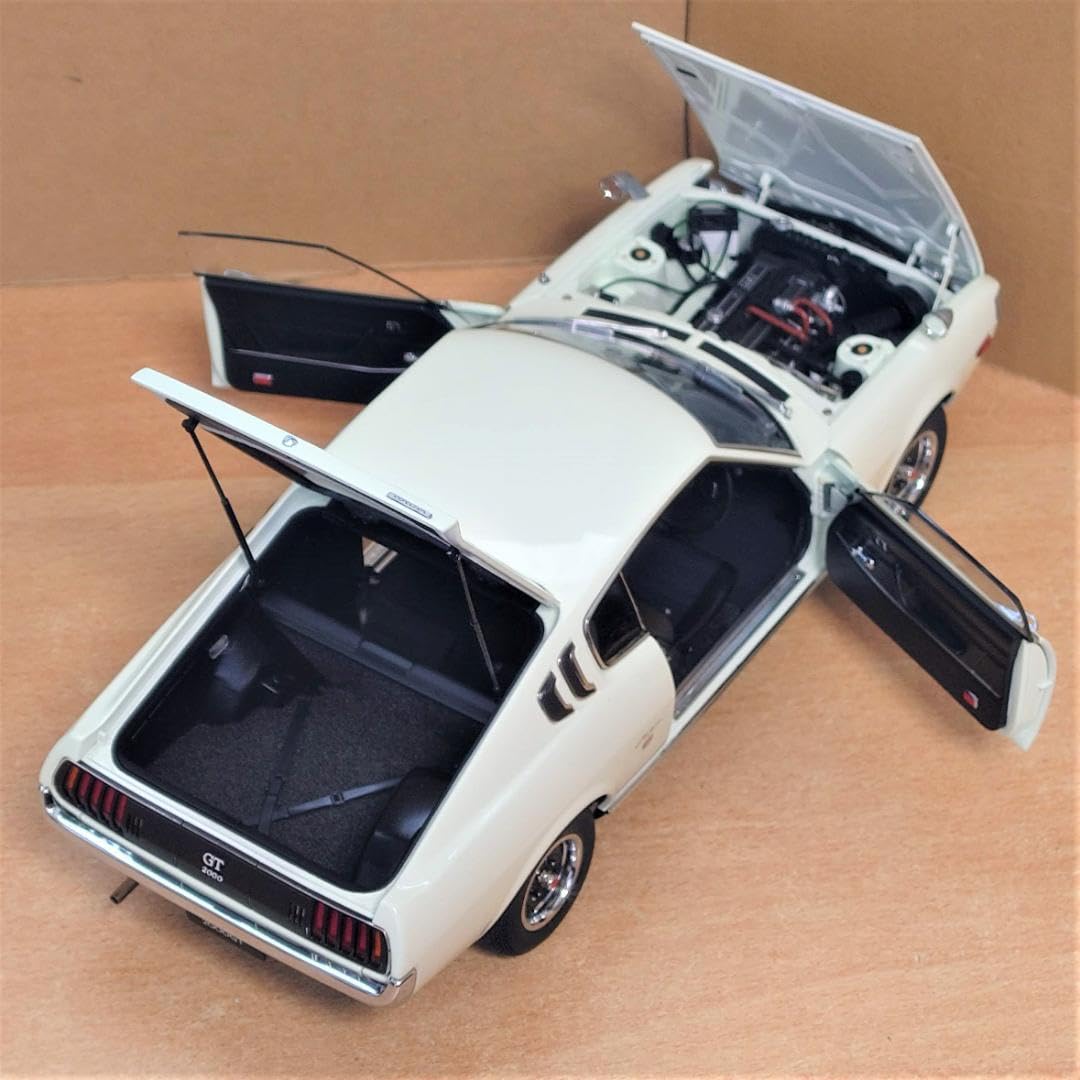 Amazon.co.jp: 1/18 トヨタ セリカ リフトバック 2000GT 1973 オート