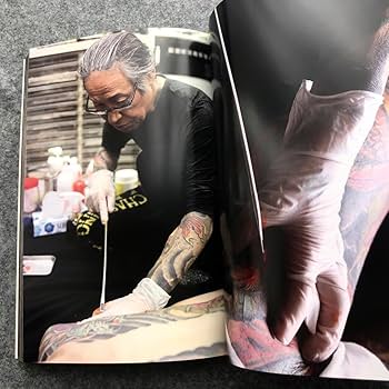 Amazon.co.jp: 日本刺青三代目彫よし 写真集「JB × H3」Gomineko Books