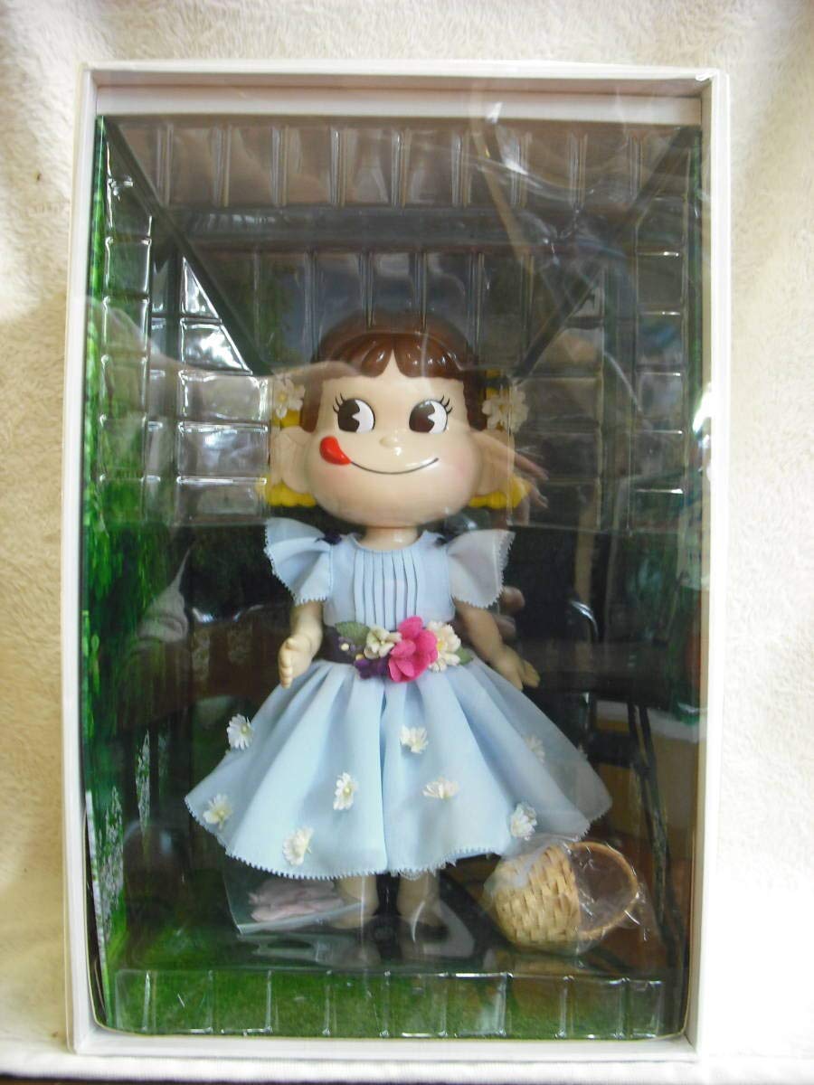 Amazon | レア 不二家ペコちゃん KEITA MARUYAMA × PEKO FAMILY CLUB