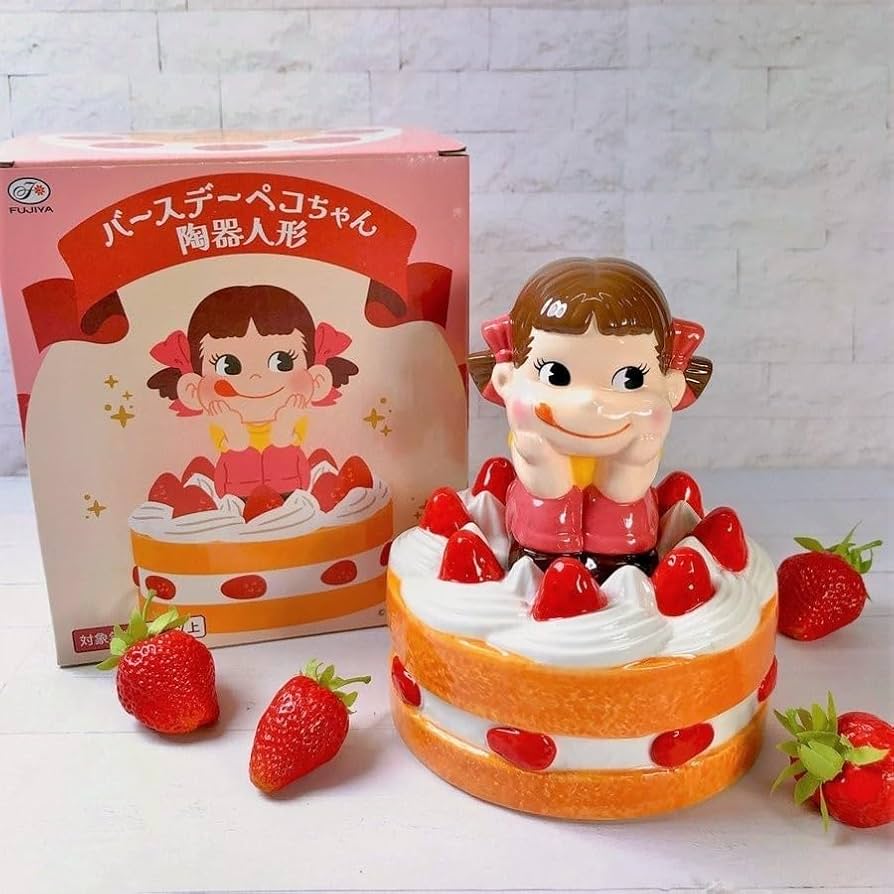 Amazon | 不二家ペコちゃんバースデーペコちゃん陶器人形 | 人形