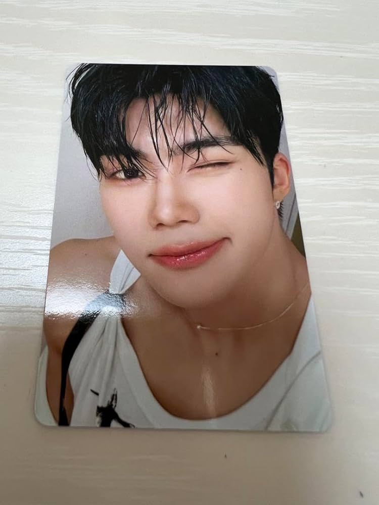 Amazon.co.jp: zb1 ゼベワン SUNSHOWER ver 封入トレカ パクゴヌク