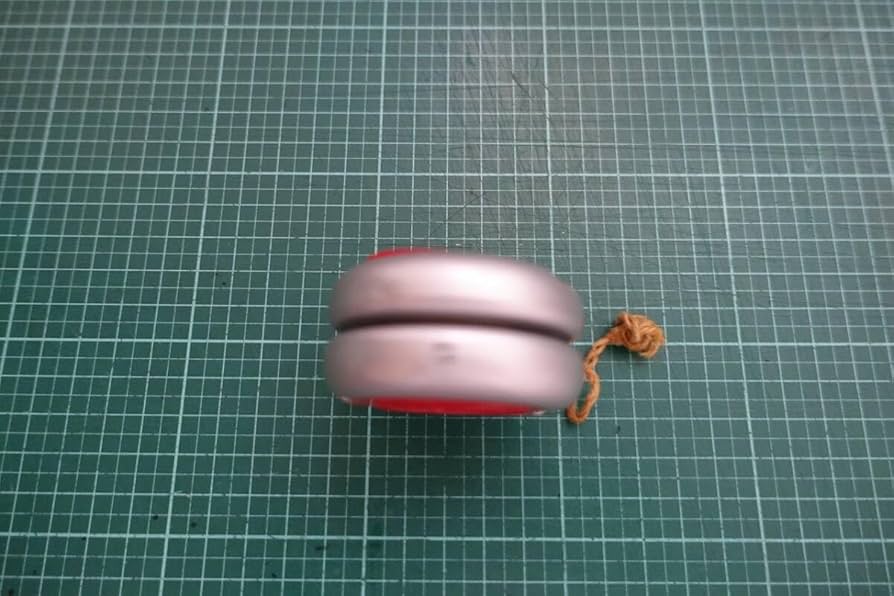 Amazon.co.jp: 当時物 初代スケバン刑事 南野陽子 ヨーヨー : おもちゃ