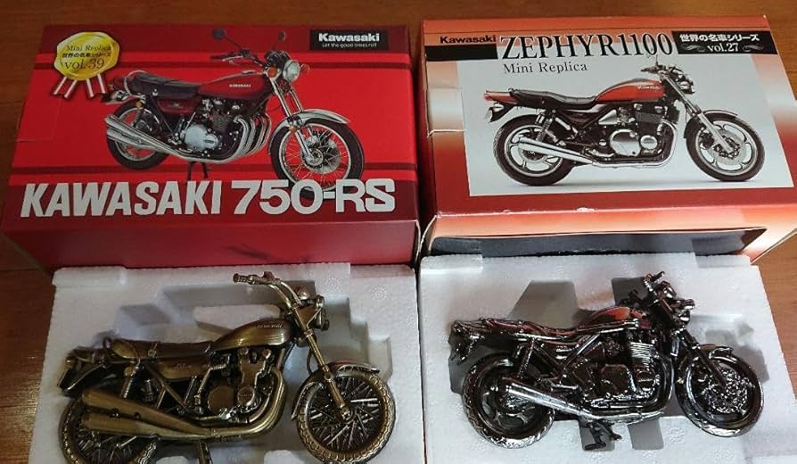 Amazon.co.jp: レッドバロン 世界の名車シリーズ ミニレプリカ2台