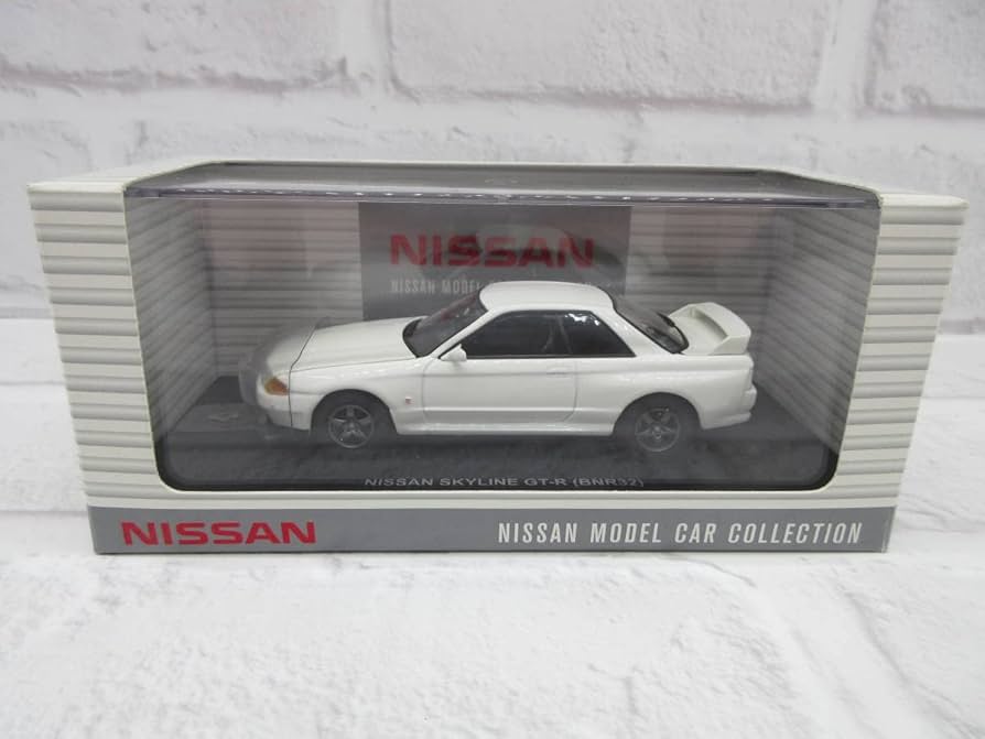 Amazon | ミニカー 1/43 日産 スカイライン SKYLINE GT-R R32 ホワイト