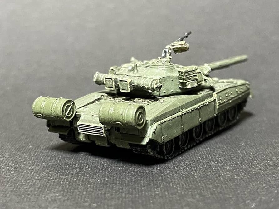 Amazon | WTM6 1/144 T-80U 単色塗装 ソ連戦車【同梱可能】ワールド