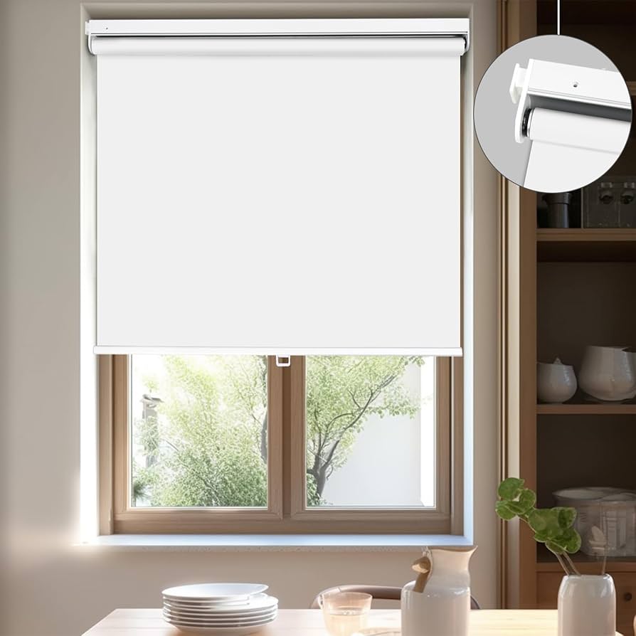 Amazon｜HOCRISSON つっぱり式 ロールスクリーン 1級遮光 ロール