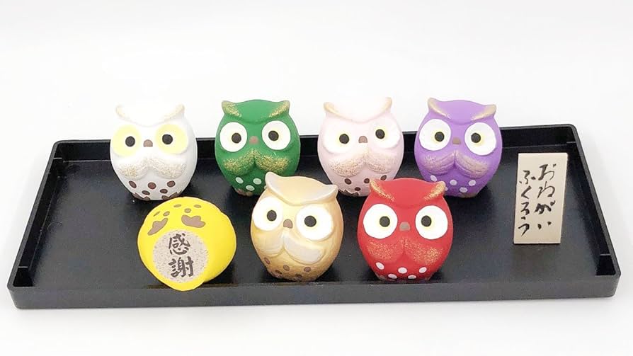 Amazon.co.jp: 【華華百貨店】7色のしあわせお願いふくろう 置物