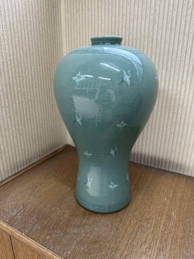 Amazon.co.jp: 高麗青磁 花瓶 韓国 雲鶴 幻の熊津窯 李朝 韓国 現代 京