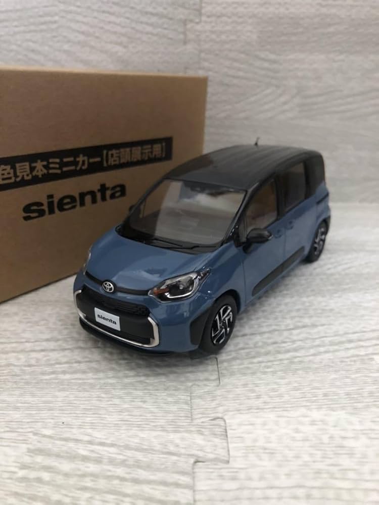 Amazon | 1/30 ミニカー 新型シエンタ Sienta 非売品 カラーサンプル