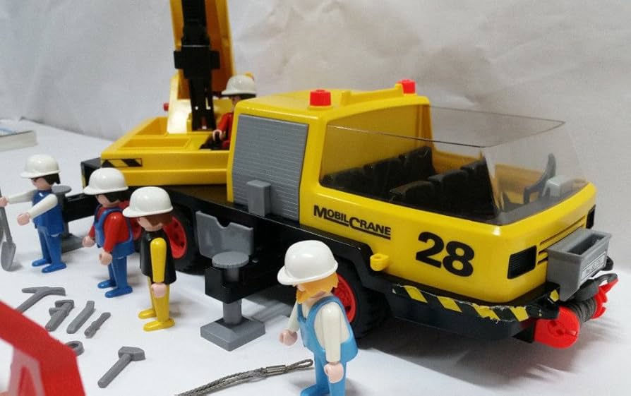 Amazon.co.jp: プレイモービル 工事 モービルクレーントラック 3761