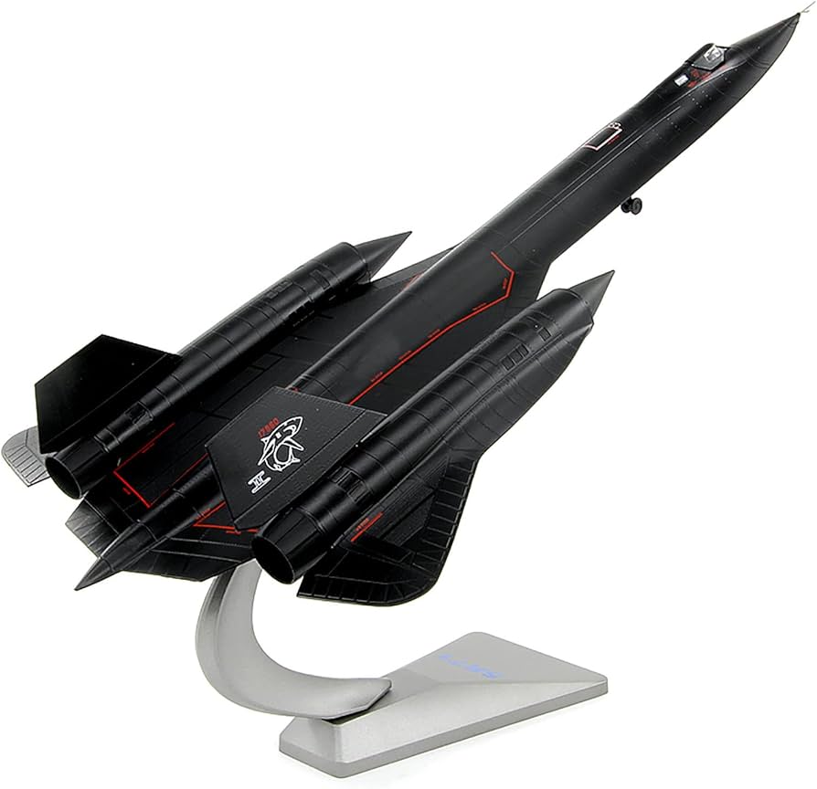 Amazon.com: AZIZAT 1/72 SR-71 Blackbird High-Altitude