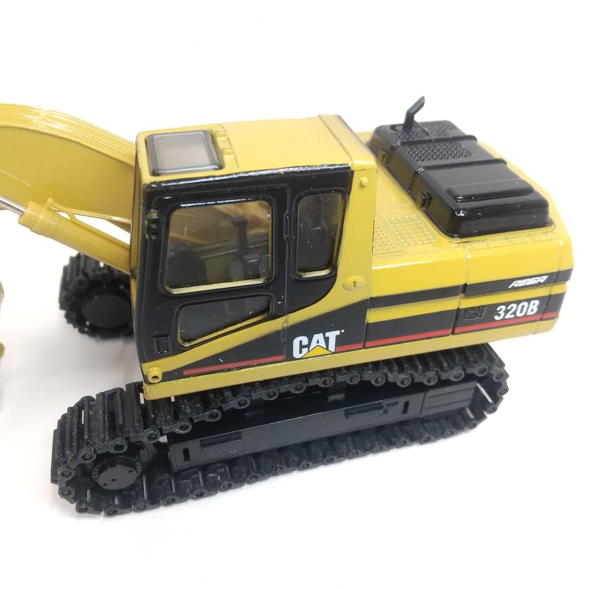 Amazon | 1956 新キャタピラー三菱 REGA 油圧ショベル320B 建機