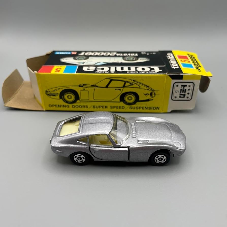 Amazon | トミカ 黒箱 5 トヨタ2000gt | ミニカー・ダイキャストカー