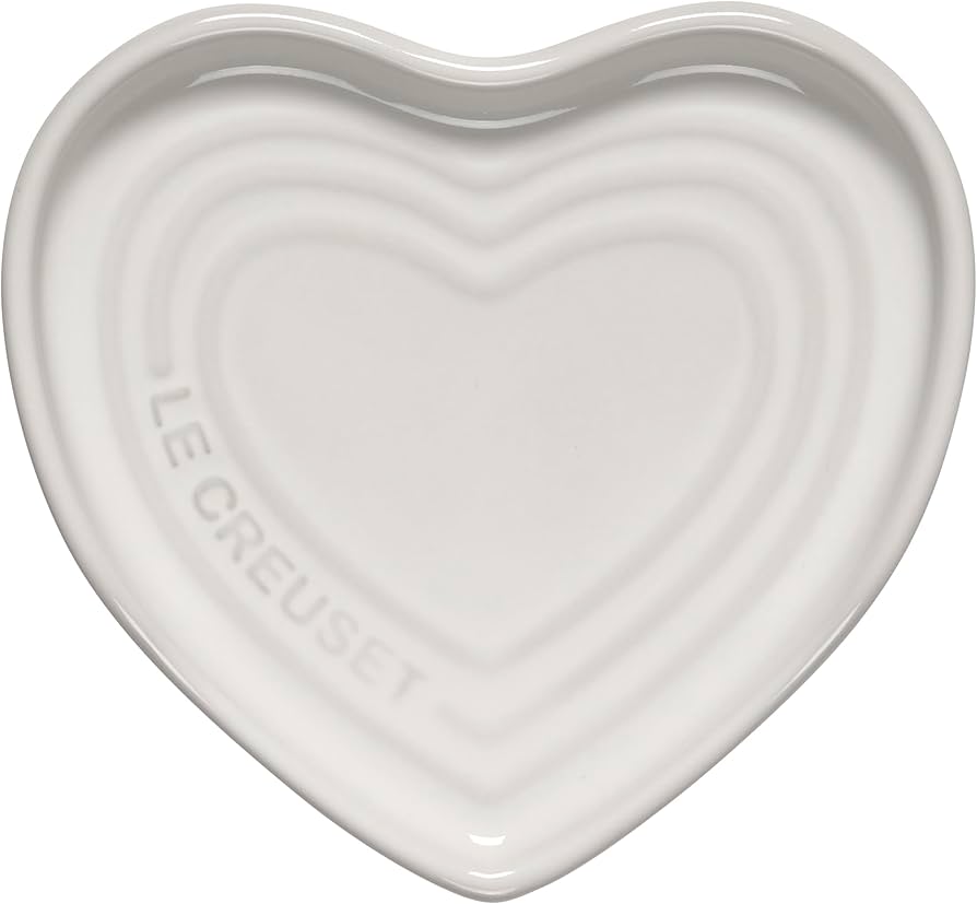 Amazon.com: Le Creuset Stoneware Heart Shaped Spoon Rest, 5