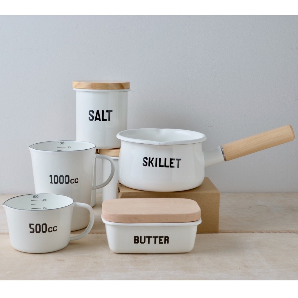 Amazon｜THE OLDE FARMHOUSE オールドファームハウス ホワイト