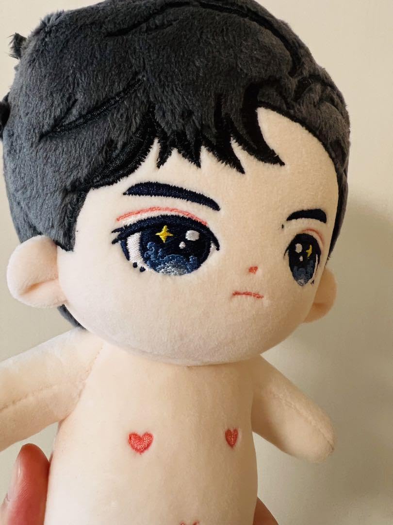 Amazon.co.jp: イケメン 20cm 王一博 ぬいぐるみ 本体 陳情令 博君一肖