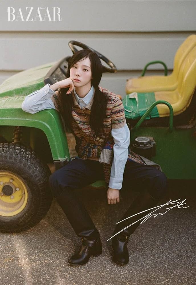 Amazon.co.jp: バザール マガジン Bazaar Korea Magazine October 2025