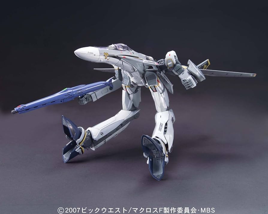 Amazon.com: Macross Frontier VF-25S Messiah Valkyrie Ozma Custom 1