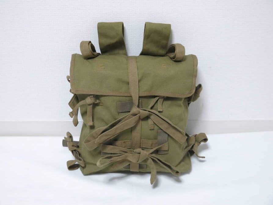 Amazon.co.jp: 九九式背嚢 日本軍 廉価 複製品 昭和五式雑嚢戦争末期