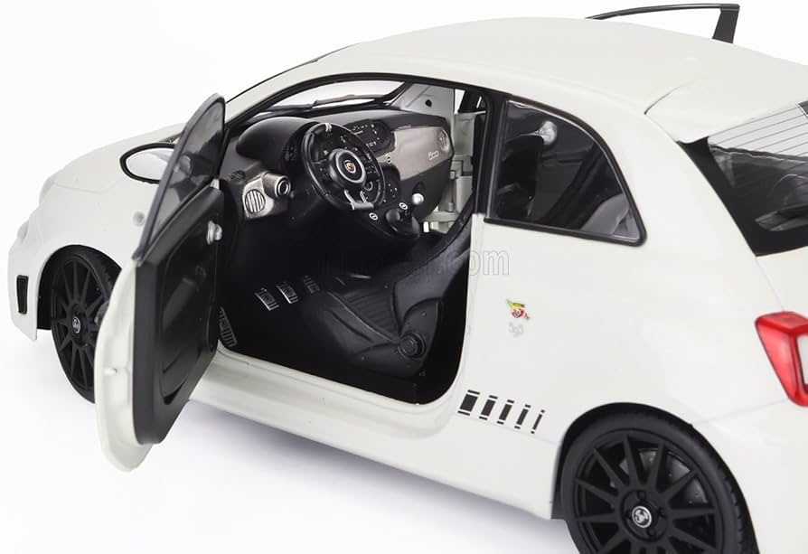 Amazon.co.jp: ミニカー 1/18 フィアット 500 アバルト SOLIDO 1/18