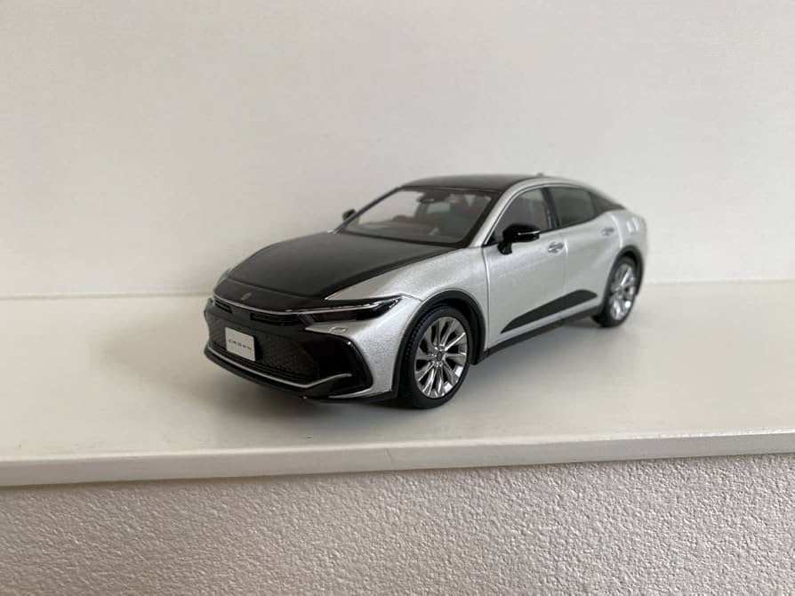 Amazon.co.jp: 新型 クラウン クロスオーバー ミニカー 1/30 2ZB