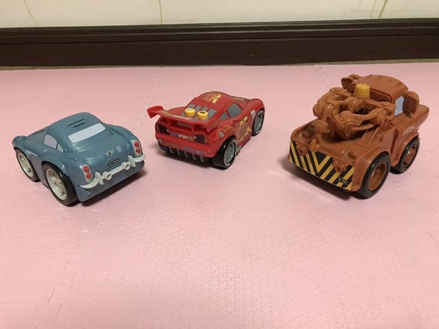 Amazon | 音の出るミニカー セット カーズ マックイーン マックイーン