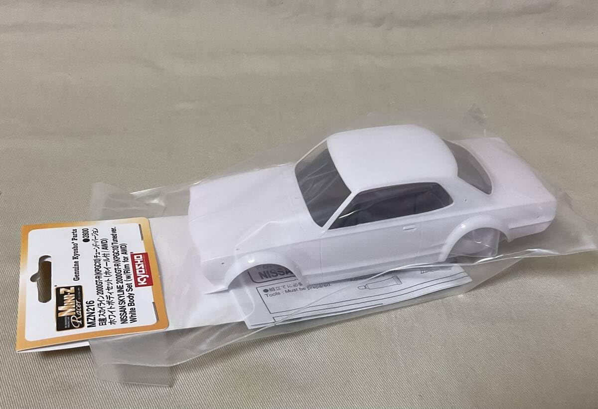 Amazon.co.jp: 京商 ミニッツ ホワイトボディ スカイライン 2000GT-R
