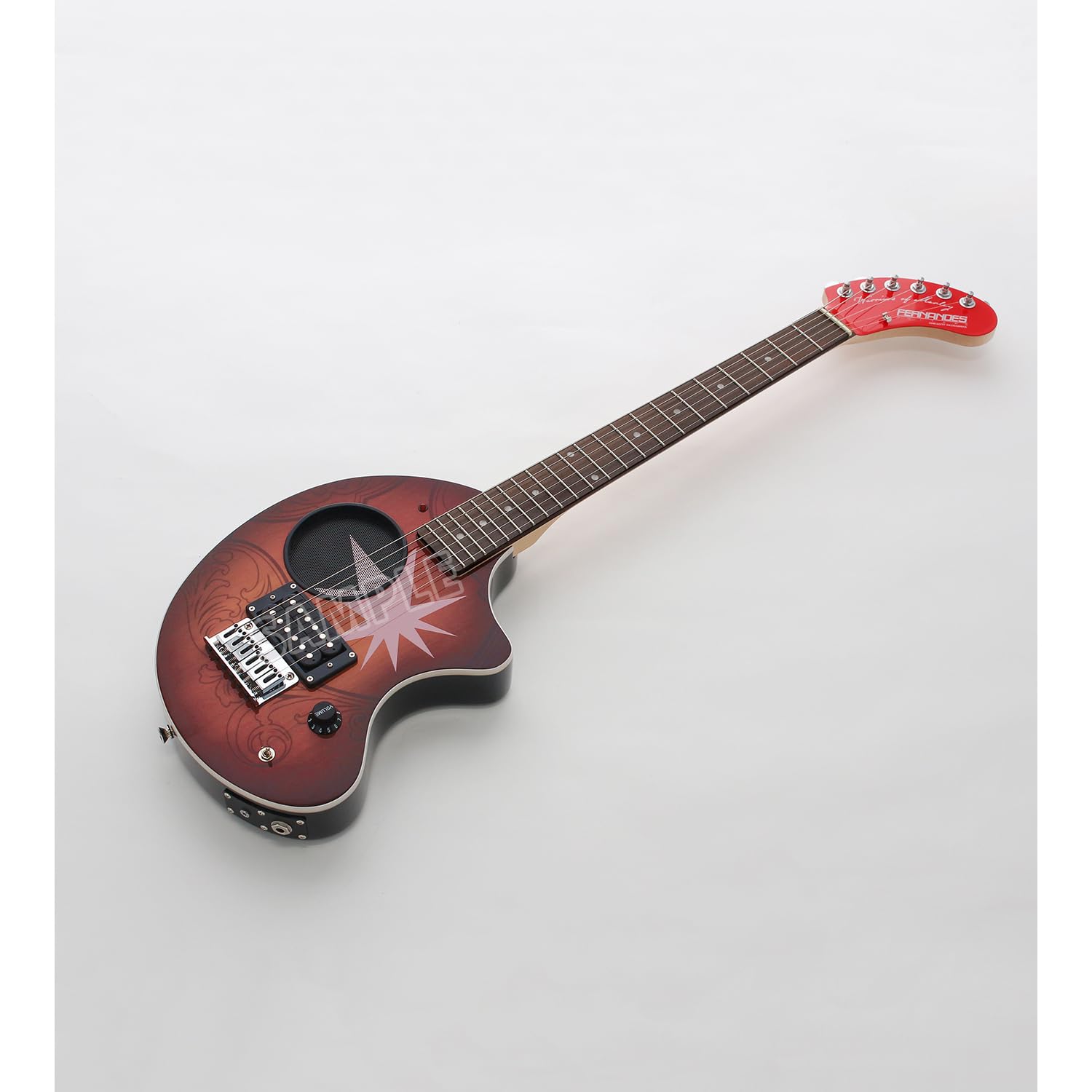 Amazon.co.jp: 進撃の巨人 FERNANDESコラボ マーレの戦士 ZO 3ギター