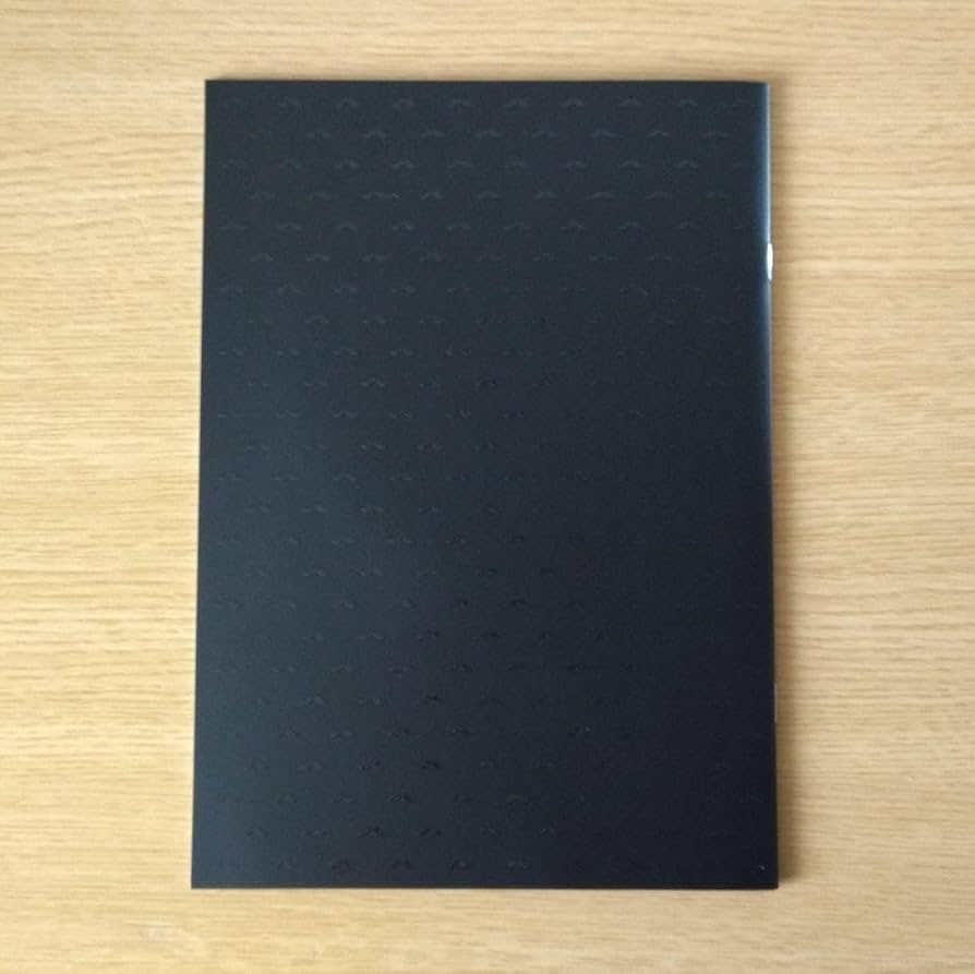 Amazon.co.jp: Official髭男dism 髭男 フォトブック : おもちゃ