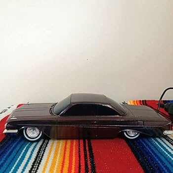 Amazon | リンドバーグ 61 インパラ ローライダー ラジコン アメ車