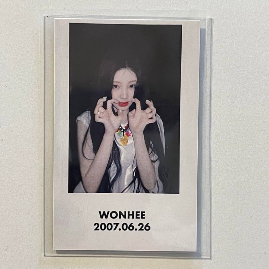 tripleS トエス スミン サイン チェキ ポラロイド tripleS トエス