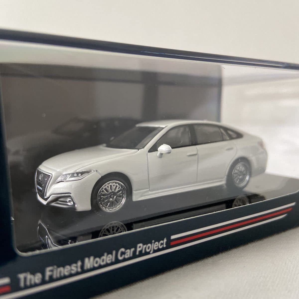 Amazon | HJ ホビージャパン 1/64 ミニカー クラウン 2.0 RS Advance