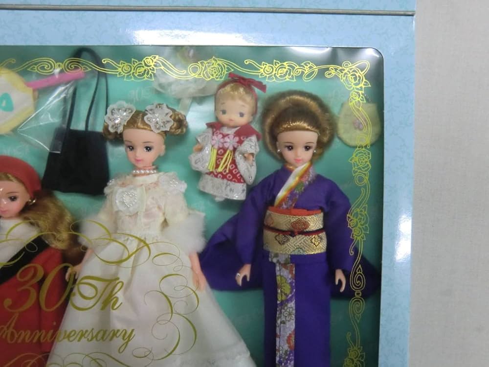 Amazon.co.jp: リカちゃんのアルバム 30周年限定品 創作・著作物