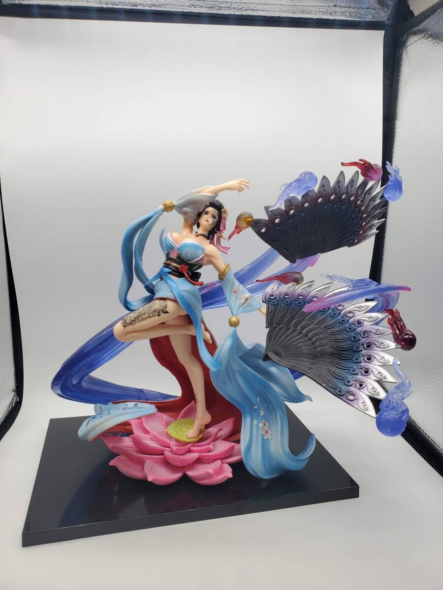 Amazon.co.jp: ニコ ロビン フィギュア 31cm 歌舞伎共鳴シリーズ