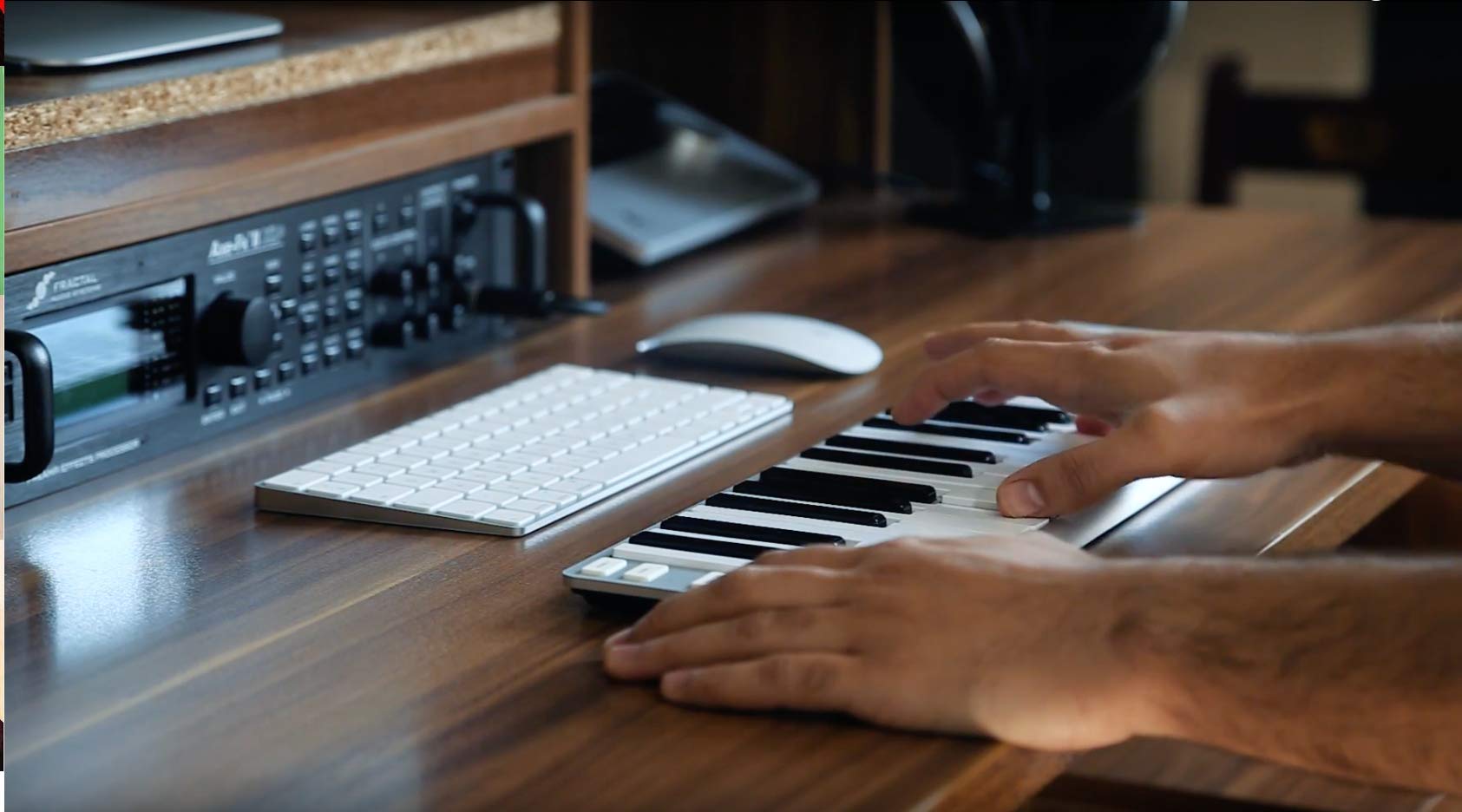 Amazon.com: Xkey 37 Air Bluetooth MIDI Keyboard - Apple-Style