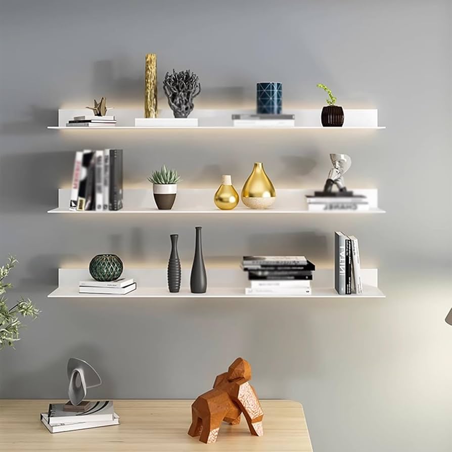 Amazon｜EMENAR 照明付きウォールシェルフ、LEDライト付き金属製壁掛け