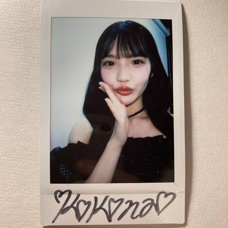 Amazon.co.jp: 中森心々奈 直筆サイン入りチェキセット : おもちゃ